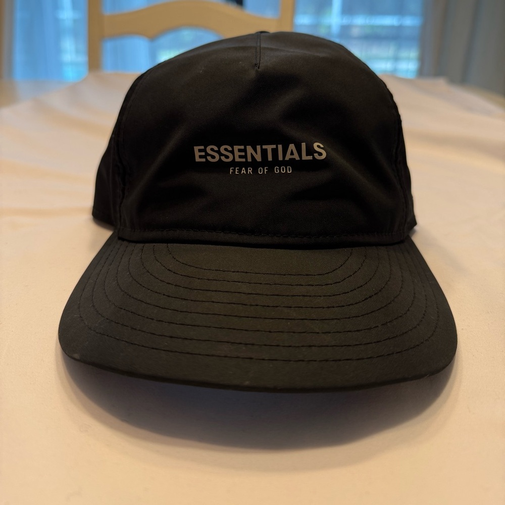 Fear Of God Essentials Retro Crown Black 9FIFTY Strapback in Black
